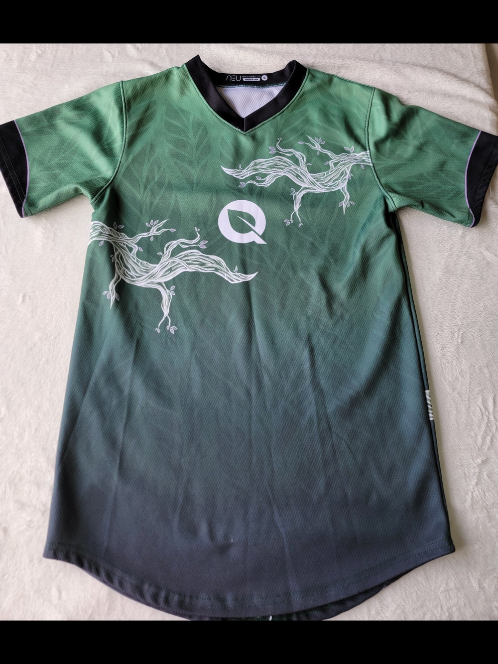 Flyquest Gamer Shirt